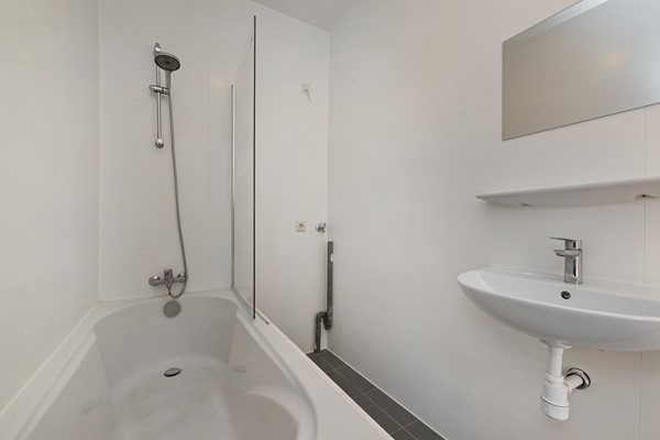 Medium property photo - Harderwijkstraat 181, 2573 ZE Den Haag